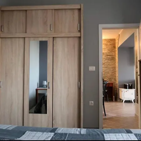 4*diversity Of Choice, Convenience Of Proximity Apartment *
